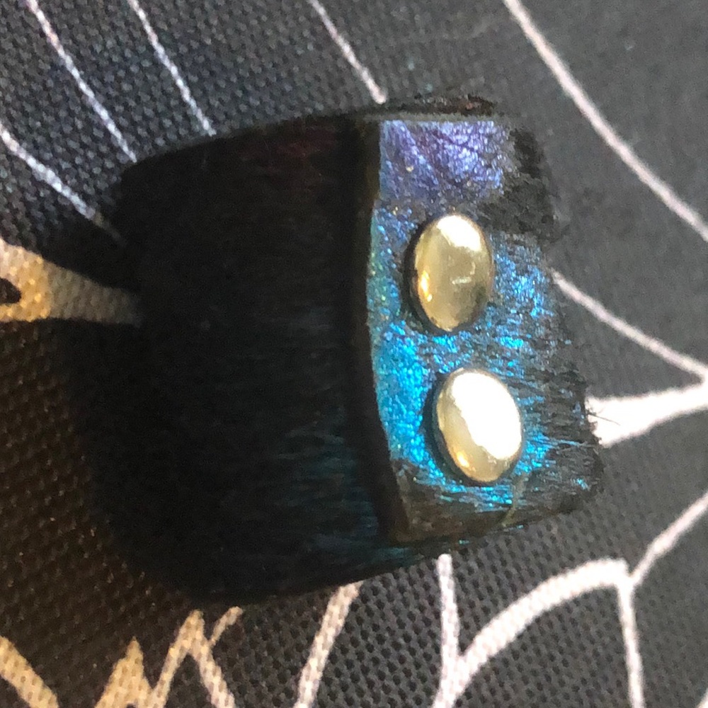 Leather ring - Picture 3 of 5